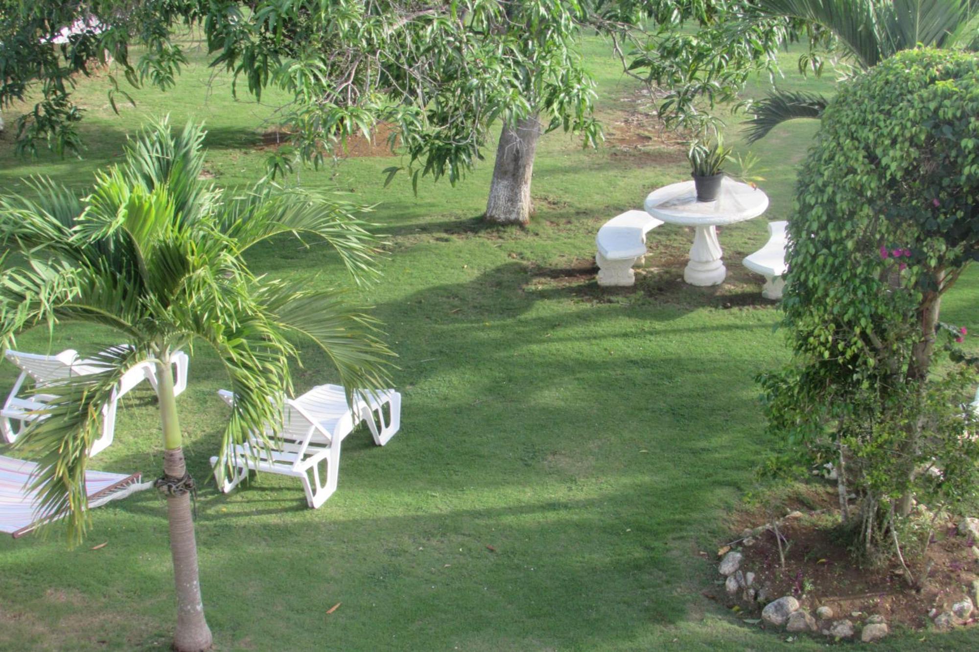 Nelsons Retreat Hotel Negril Exterior photo