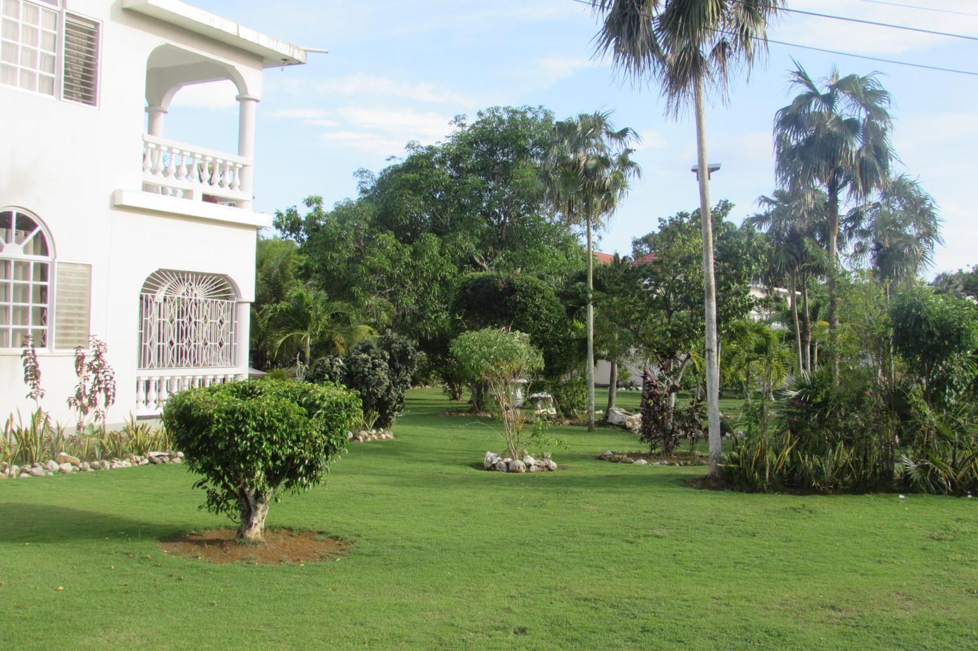 Nelsons Retreat Hotel Negril Exterior photo