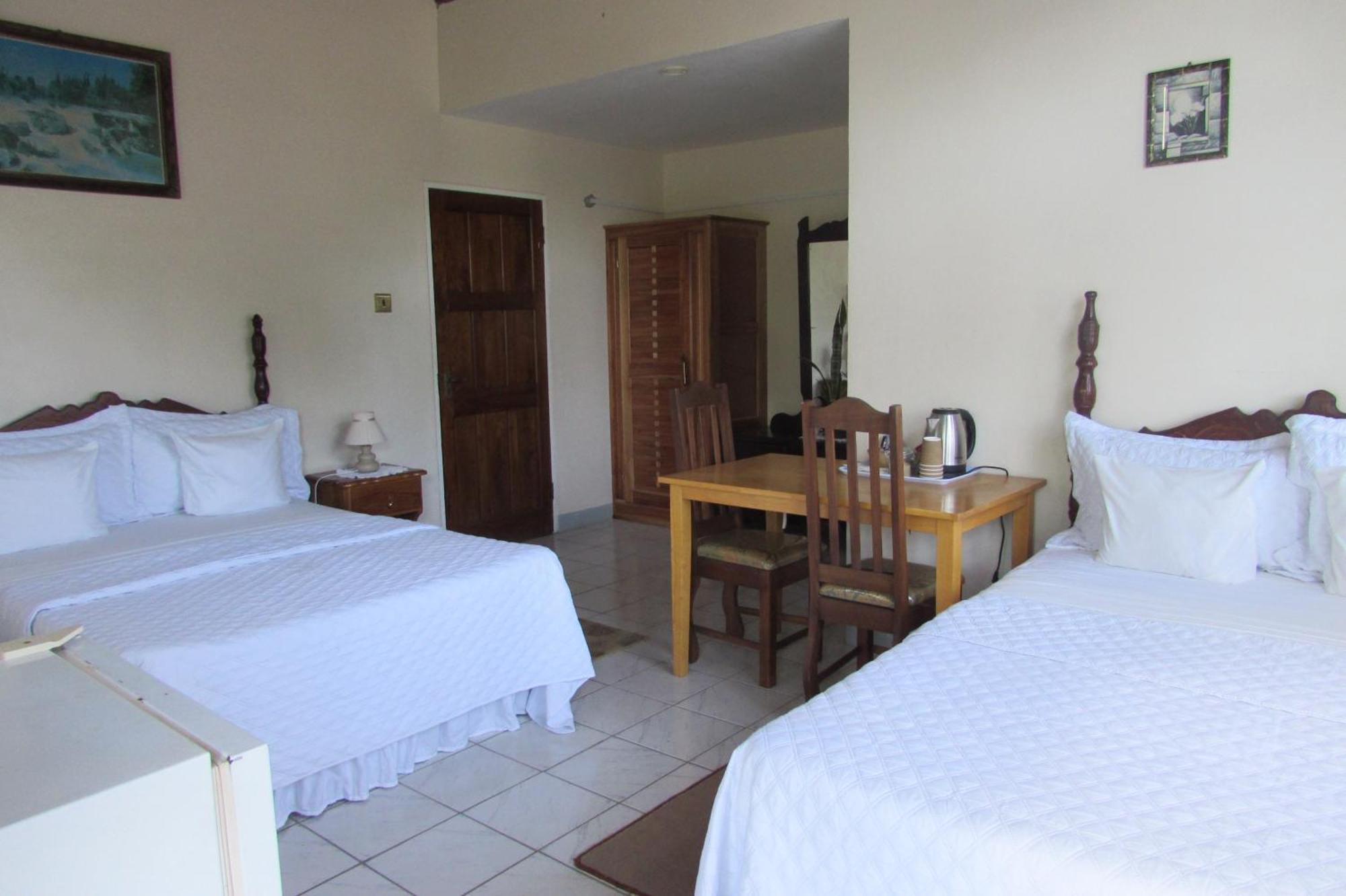 Nelsons Retreat Hotel Negril Exterior photo